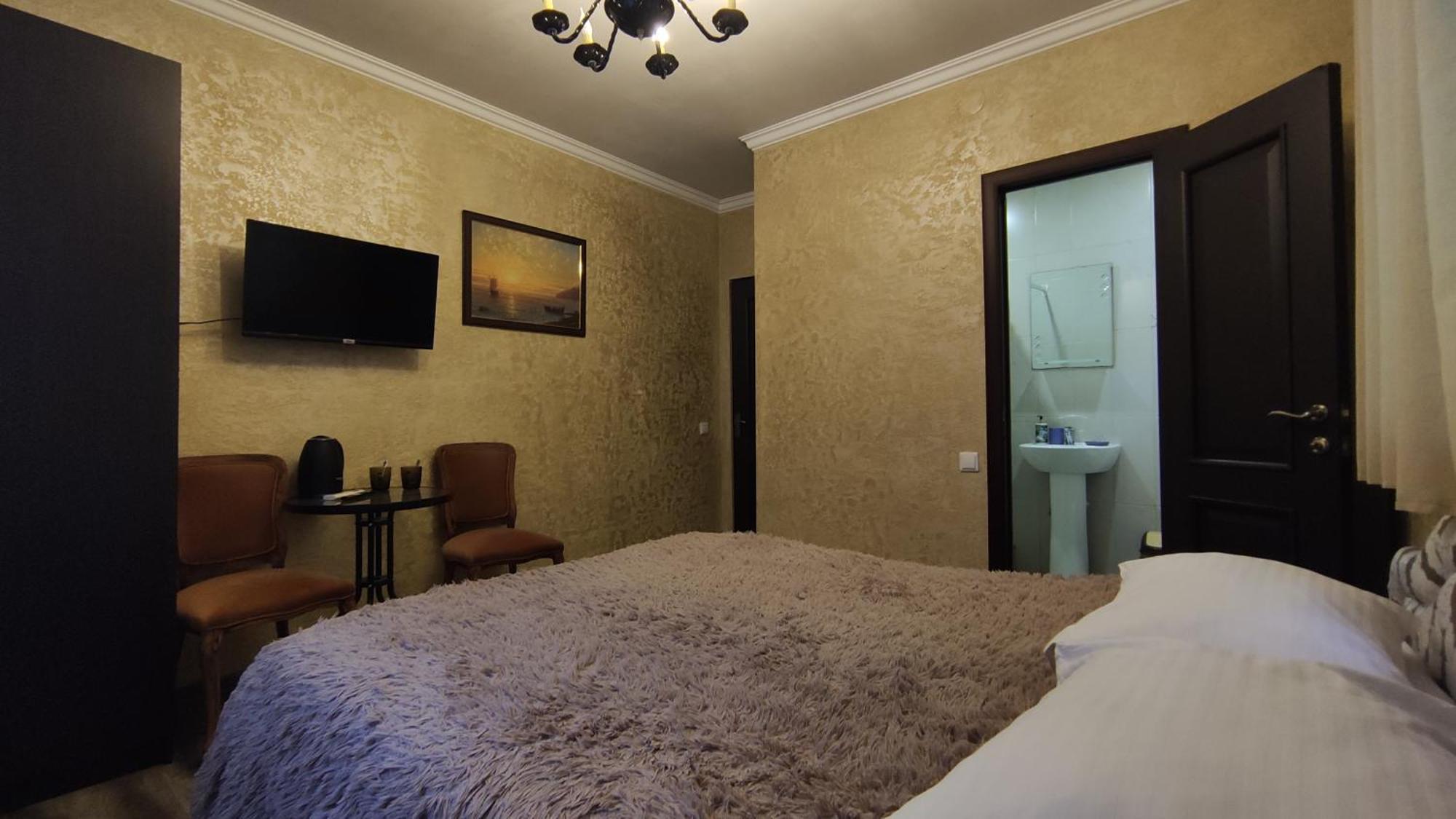 Guest House Chalet Agave Gagry Rom bilde