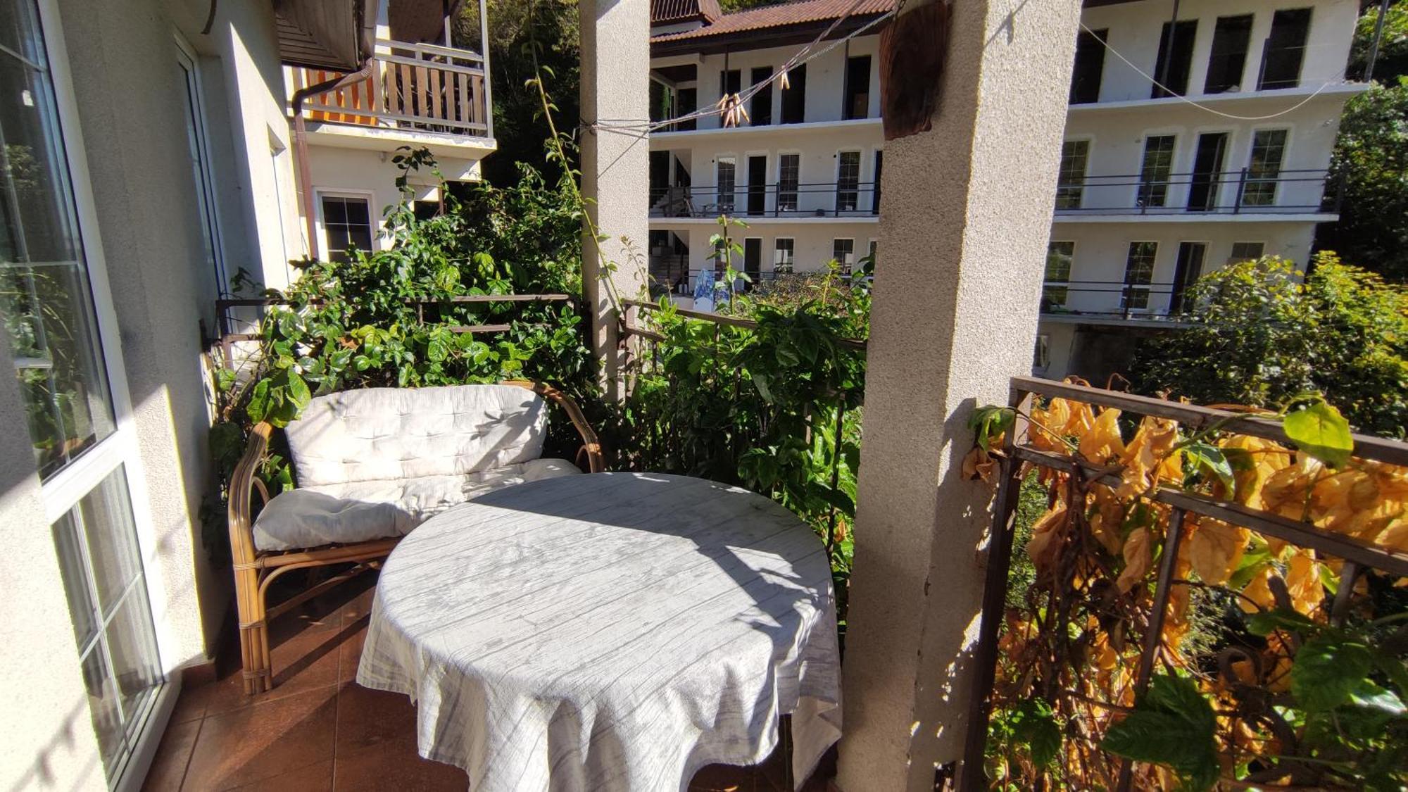 Guest House Chalet Agave Gagry Rom bilde